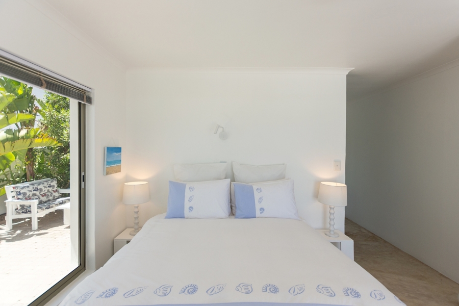 5 Bedroom Property for Sale in Golden Mile Western Cape